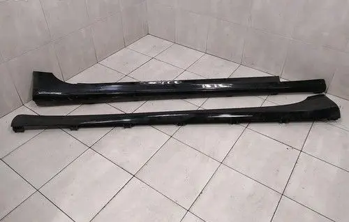 Maserati GranTurismo Side skirt rear trim 673000023