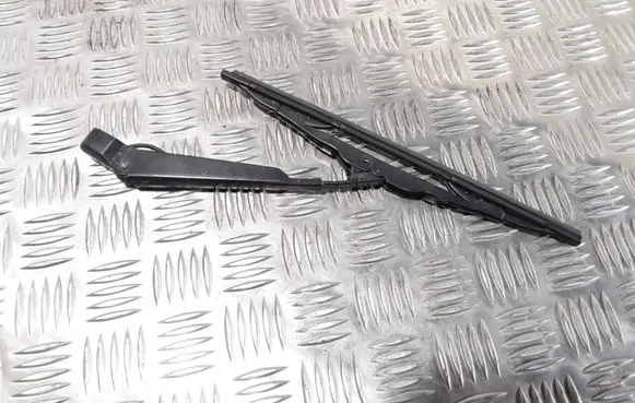 Ford C-MAX I Rear wiper blade arm 3M5117526AA
