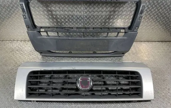 Front bumper upper radiator grill