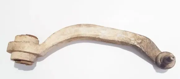 Volkswagen PASSAT B5 Front lower control arm/wishbone