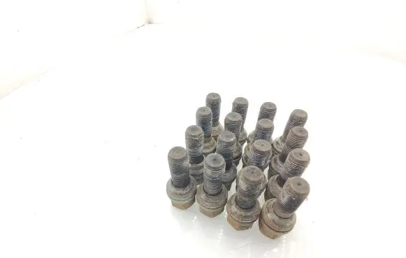 Peugeot 3008 I Nuts/bolts 