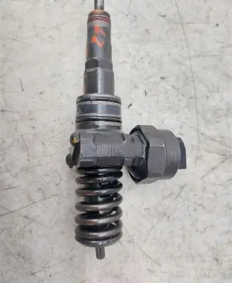 Volkswagen Sharan Fuel injector 038130073AC