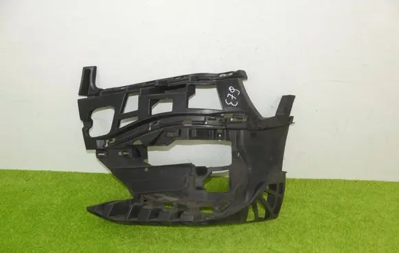 BMW 2 F45 Front bumper mounting bracket 7460143