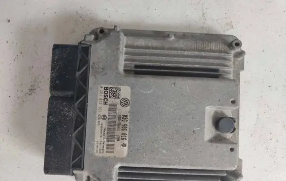 Volkswagen Touran I Engine control unit/module 03G906016HP 1039S08416 0281012361
