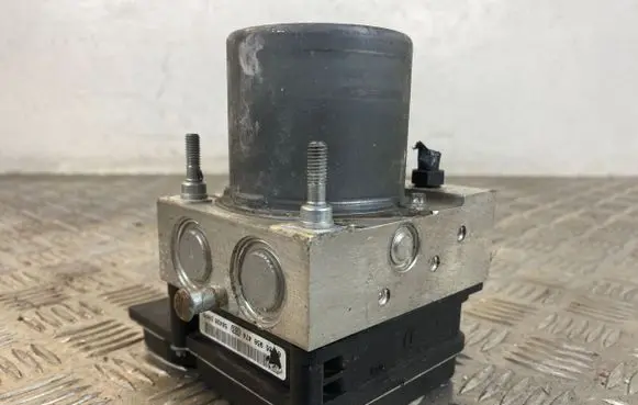 Audi A4 S4 B7 8E 8H ABS Pump 8E0614517AK 8E0910517D