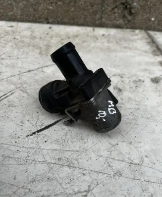 Mercedes-Benz C W204 Coolant heater control valve A2712030164