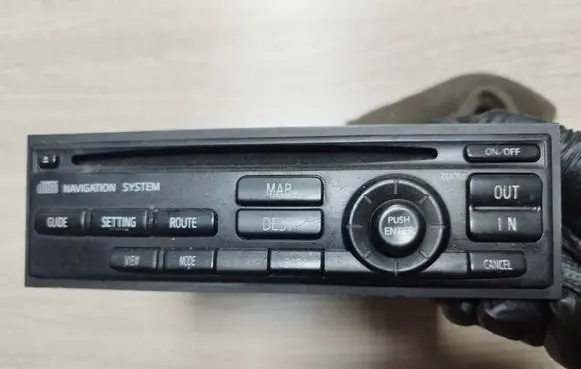 Nissan Almera N16 Radio/GPS head unit trim 