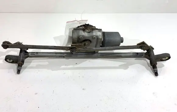 Front wiper linkage and motor