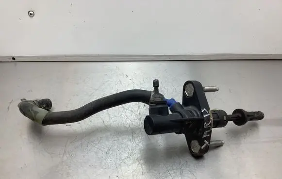 Toyota Yaris Clutch master cylinder PA666F