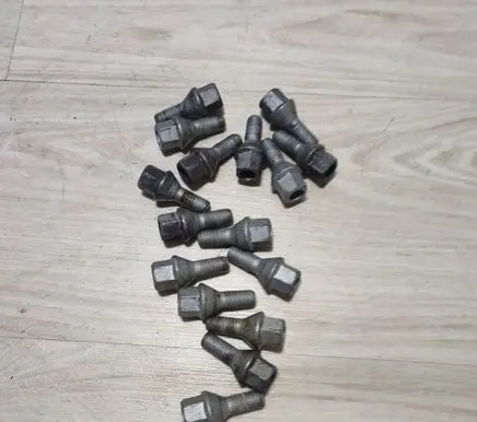 Dacia Jogger Nuts/bolts 