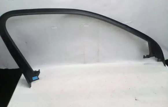 Audi Q3 F3 Front door glass trim molding PA6GF15 83F867610
