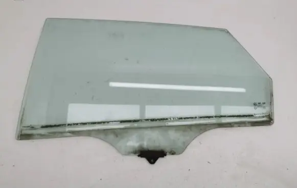 Hyundai i40 Rear door window glass
