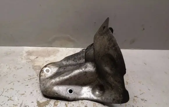 Mercedes-Benz ML W164 Exhaust heat shield A1642410634