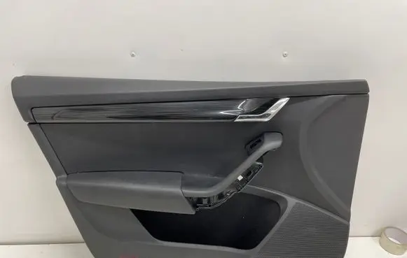 Skoda Octavia Mk3 (5E) Front door card panel trim 5E0867171