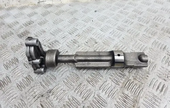 Mitsubishi L200 Balance shaft 