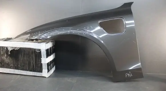 Volvo S60 Fender mounting bracket 