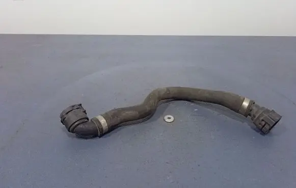 BMW 7 F01 F02 F03 F04 Engine coolant pipe/hose 8377702