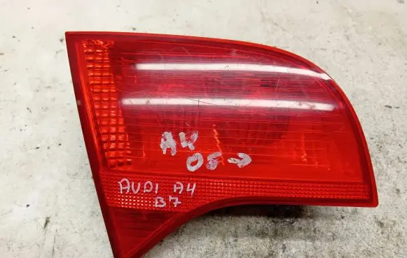 Audi A4 S4 B7 8E 8H Tailgate rear/tail lights 8E9945093 484501 ULO749001