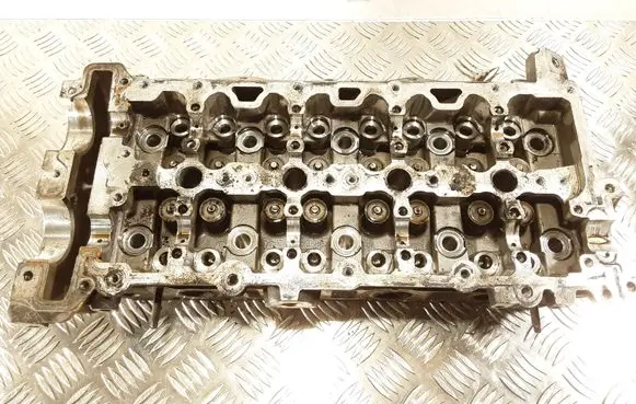 Volvo V60 Engine head 31430110