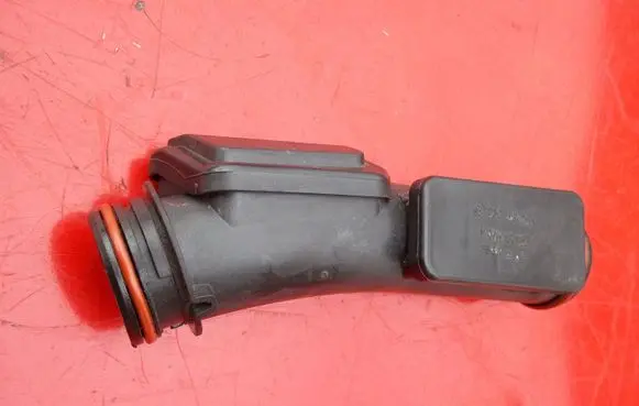 Volkswagen Golf V Air intake hose/pipe 03C145674A