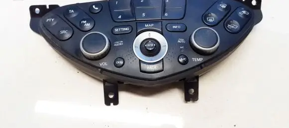 Nissan Primera Climate control unit 20110369h 28395av610
