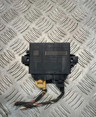 Volkswagen Touran II Parking PDC control unit/module 5N0919475D