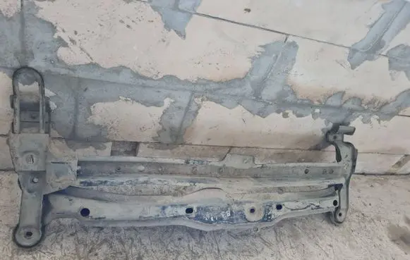 Volkswagen PASSAT B3 Front subframe 191199201B 2241220307