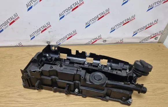 BMW 5 F10 F11 Rocker cam cover 8581798