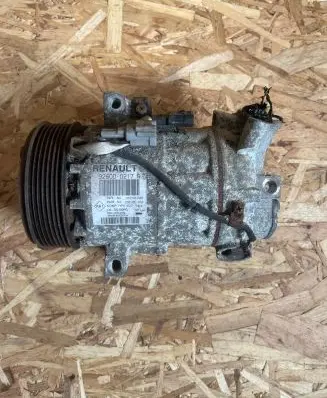 Renault Clio IV Air conditioning (A/C) compressor (pump) 926000217R 70012607A 3023261043