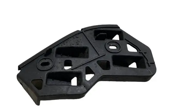 Volkswagen Polo IV 9N3 Front bumper mounting bracket 6Q0807183A