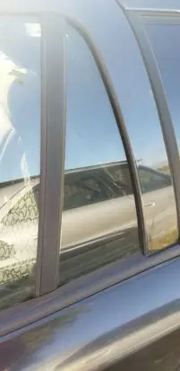 Opel Astra G Rear vent window glass 