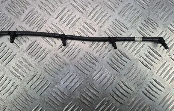 Mercedes-Benz C W204 Fuel return line/hose A6510700132