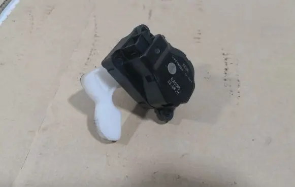 A/C air flow flap actuator/motor