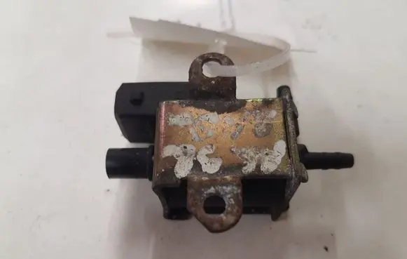Audi A6 S6 C5 4B Turbo solenoid valve 026906283H