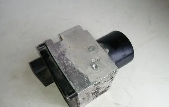 Peugeot 407 ABS Pump 15054001 9651857880