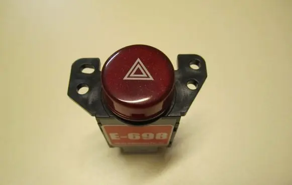 Mitsubishi Outlander Hazard light switch