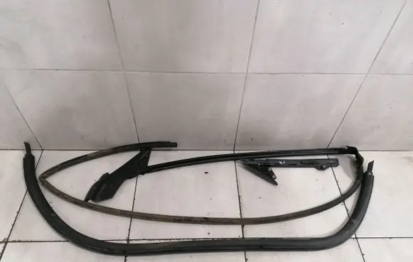 Porsche 911 992 Front door rubber seal 992831703F 992837392A