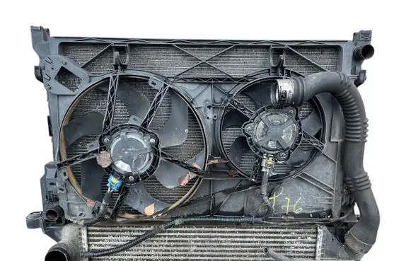Renault Trafic III (X82) Radiator set 214816680R 1180618X 93868357