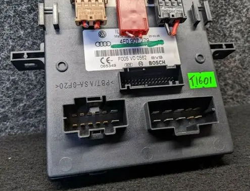 Audi Q7 4L Comfort/convenience module 4F0907279 4F0910279