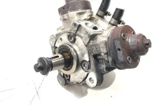 BMW X5 E70 Fuel injection high pressure pump 7805419