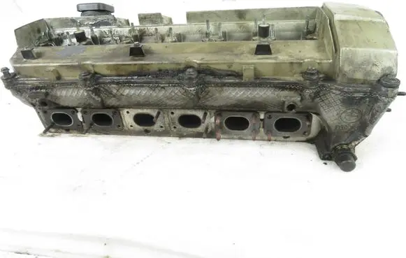 BMW 5 E34 Engine head BVZ37066 1748411