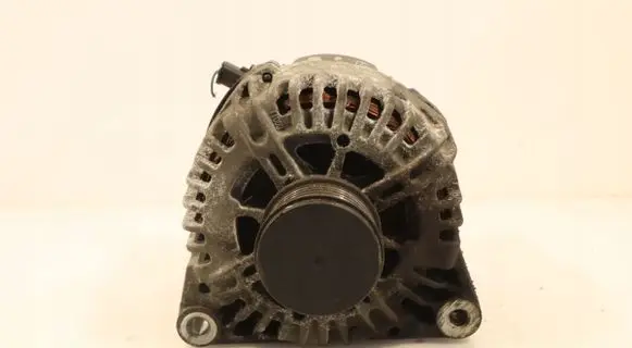 Peugeot 207 Generator/alternator 9646321780