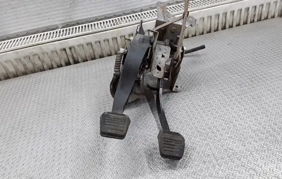 Jaguar S-Type Pedal assembly 