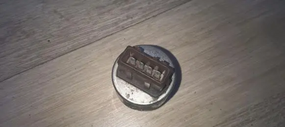 Air conditioning (A/C) pressure sensor