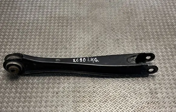 Rear control arm