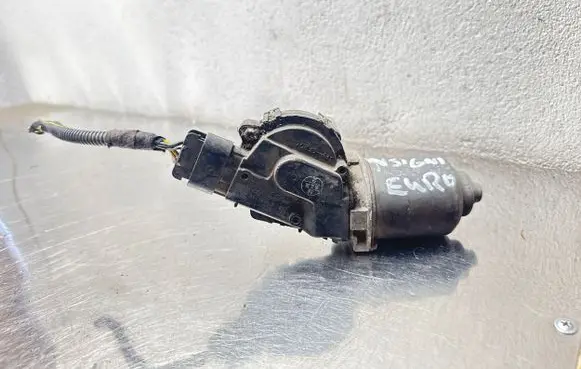 Opel Insignia A Wiper motor 13227392 AV1590601414