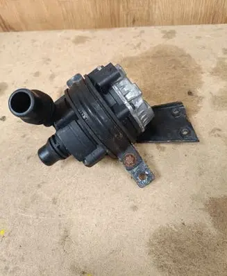 Mercedes-Benz GLC C253 Electric auxiliary coolant/water pump A0005002686 A2535012320 A2535010920