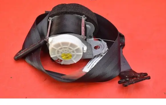 Volkswagen PASSAT CC Front seatbelt 34138930A