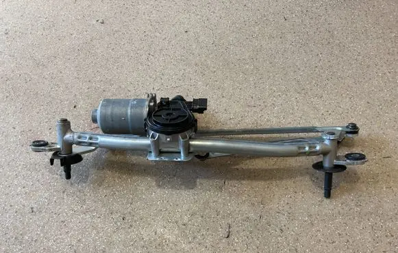 KIA EV6 Front wiper linkage and motor 98100CV000