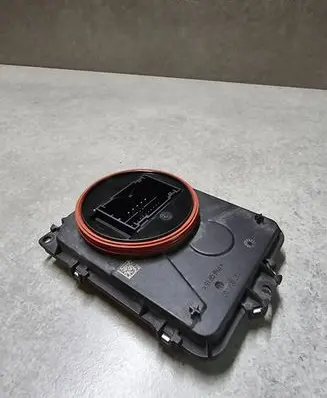 Volkswagen Golf VII Xenon control unit/module 8V0907399D 28271201AA